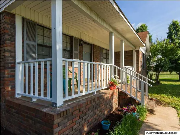 14915 Blackburn Rd, Athens, AL 35611