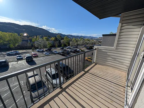 1400 Golden Cir Photo 1