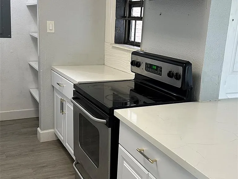 9550 Deering Dr #208 — Photo 8