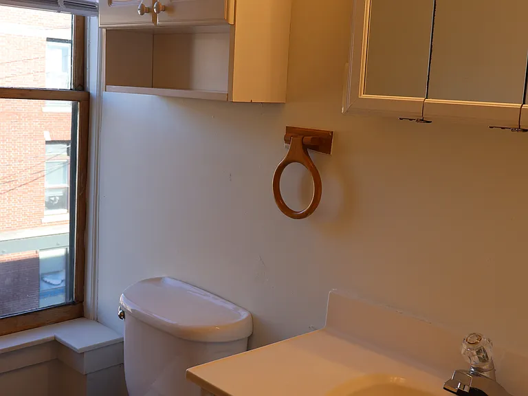 466 Broadway — Photo 11