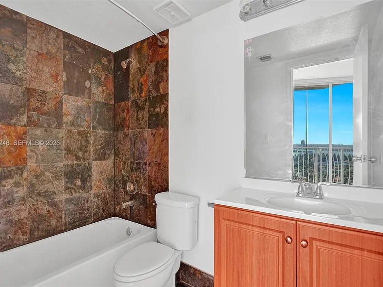 7601 E Treasure Dr #2205 — Photo 15