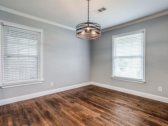 4th image of 9334 San Fernando Way