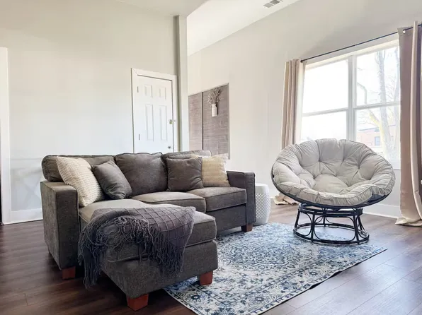 131 Washington Ave #B, Evansville, IN 47713