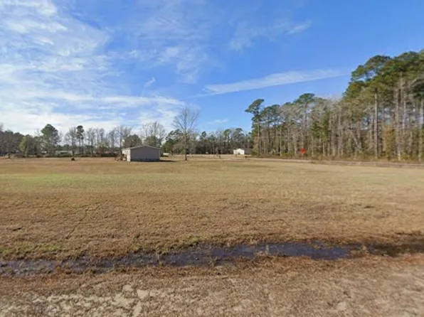 255 Orchard Ln SE, Bolivia, NC 28422