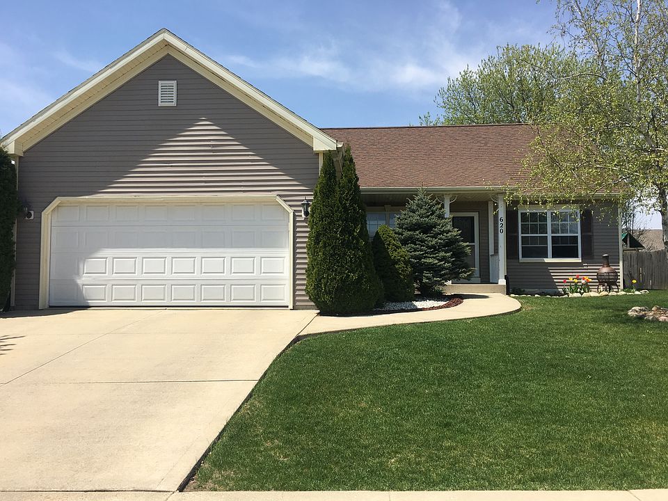 1st image of 620 S Balsam Dr