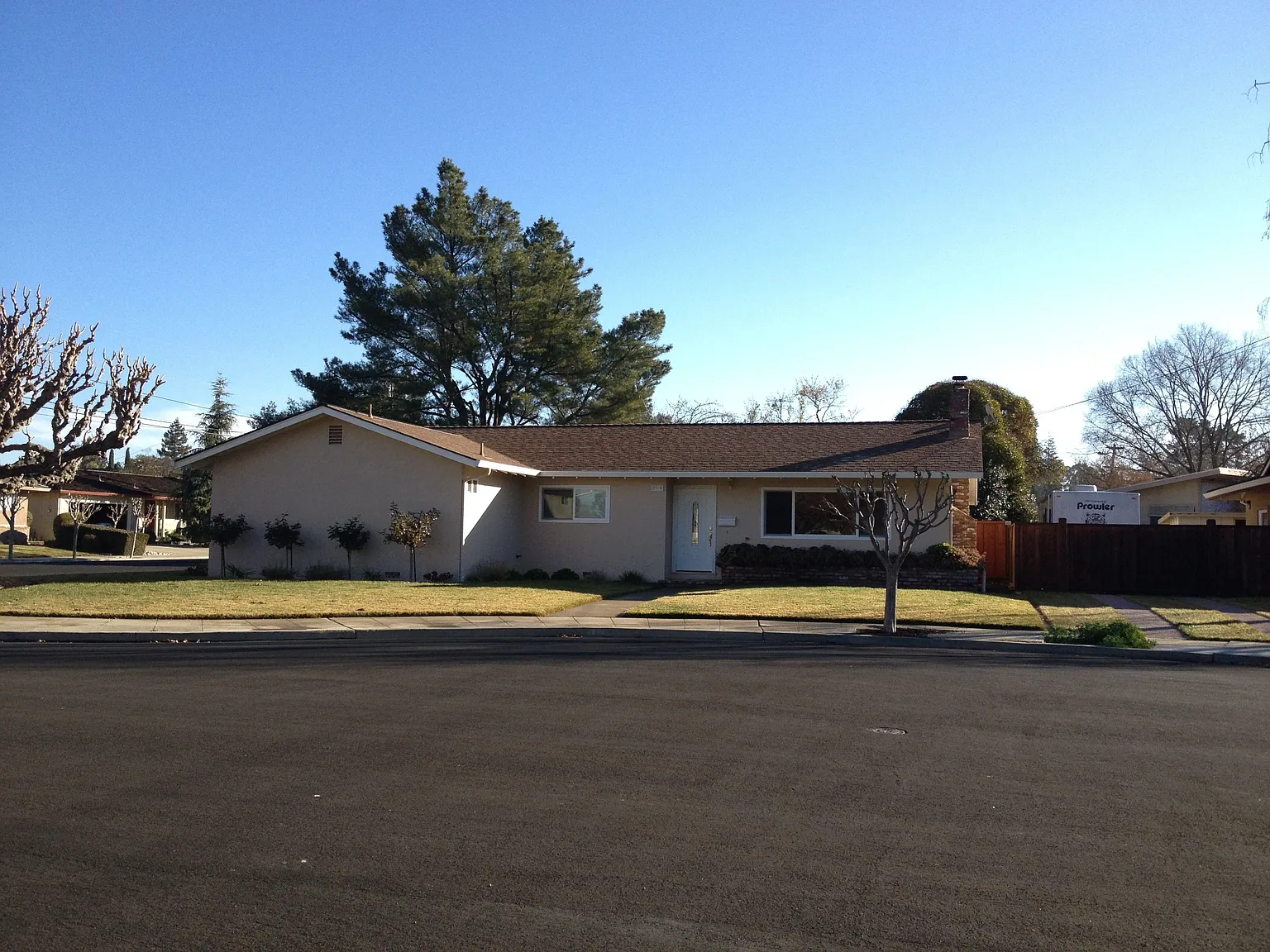 2319 Chateau Way photo 1