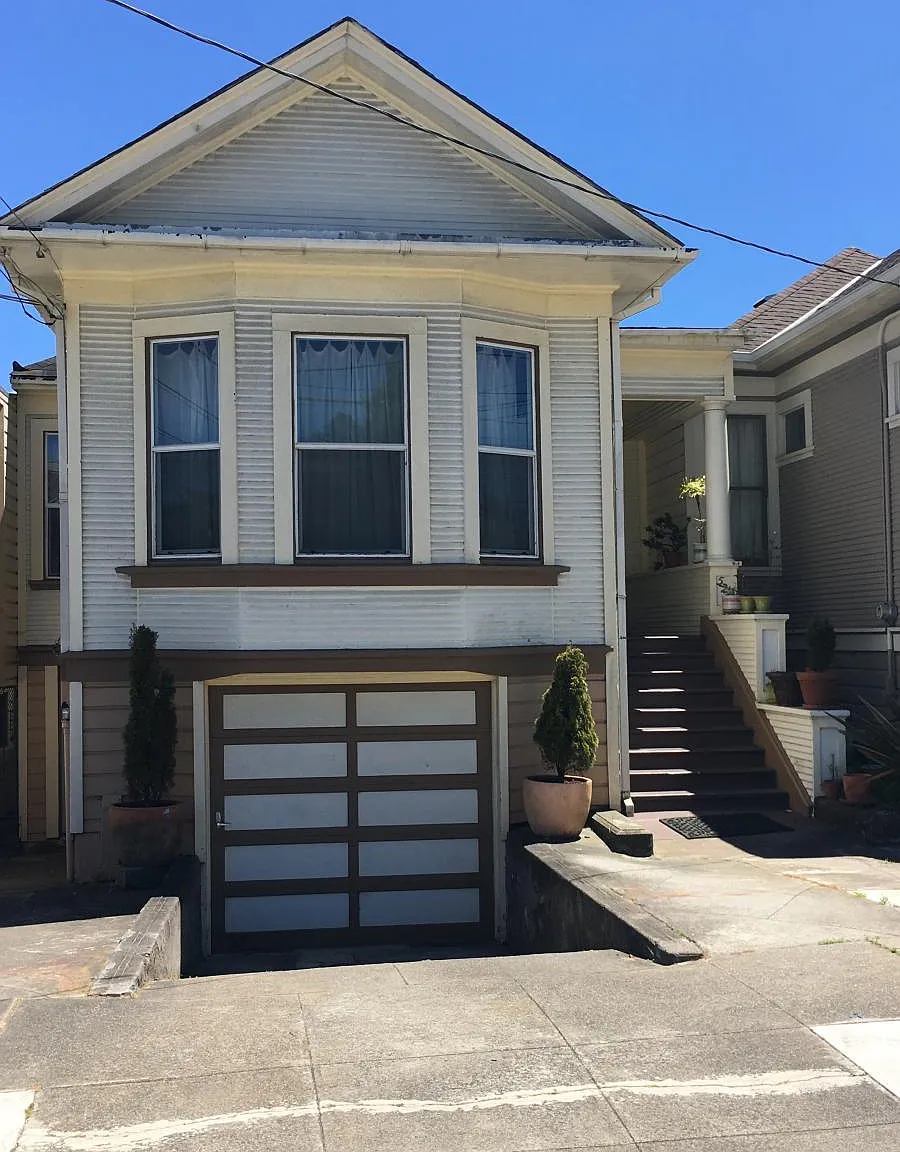 529 Flood Avenue — Photo 1