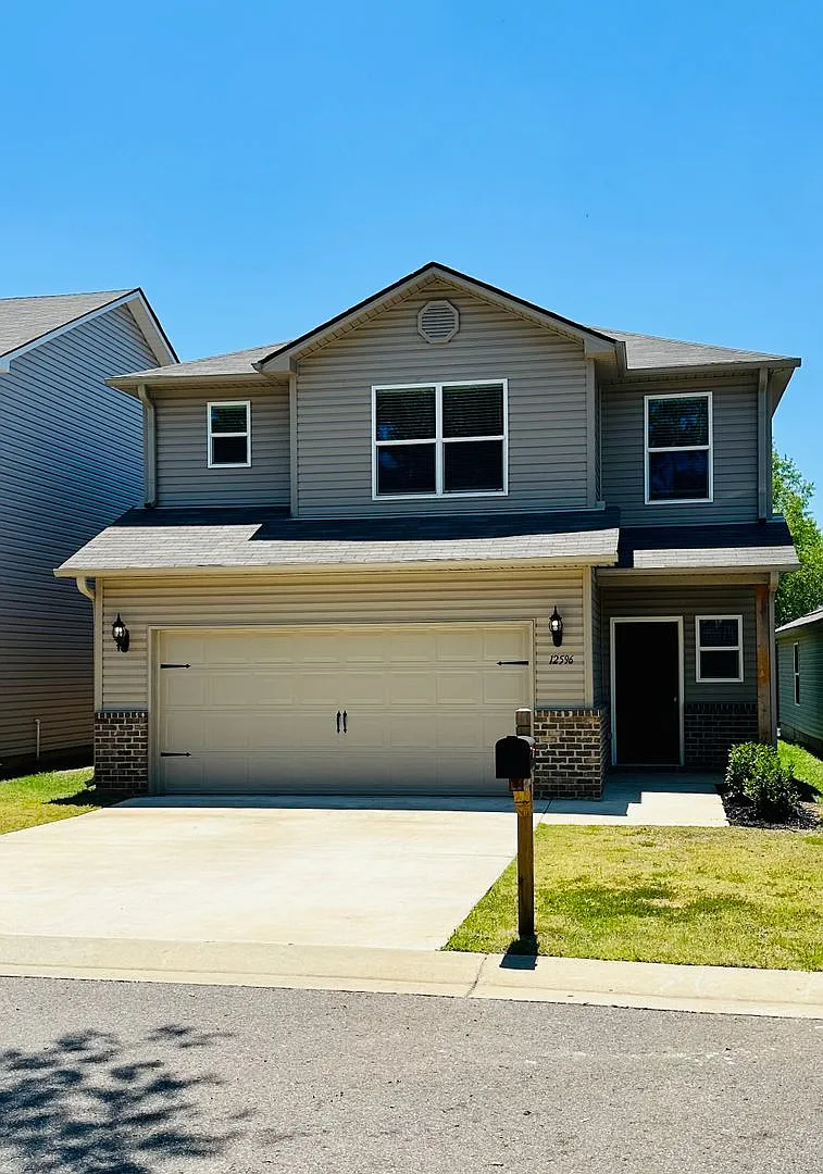 Coming Soon! Pre-Lease This Spacious 3-Bedroom, 2.5-Bath Home with Upstairs Loft in Waterbury — Photo 3