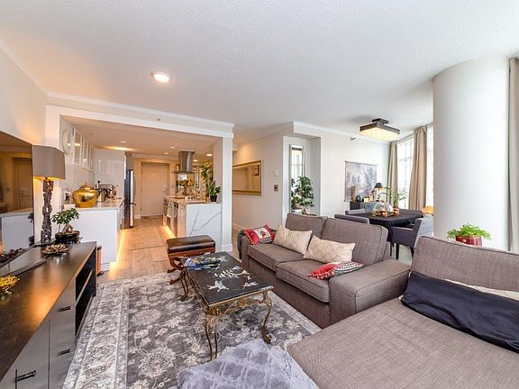 2nd image of 1288 Alberni St #1502