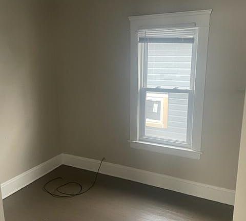 5th image of 3430 W 50th St Floor 2