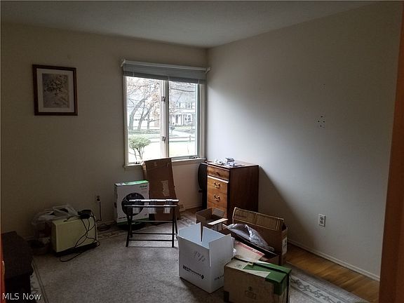 3rd image of 6730 Sandalwood Dr