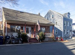 25 Beacon Pl, Chelsea, MA 02150