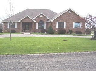 811 S Grant St, Gallatin, MO 64640