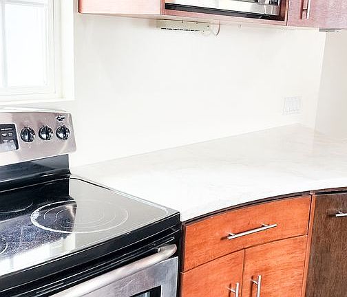 2nd image of 288 Broadway St