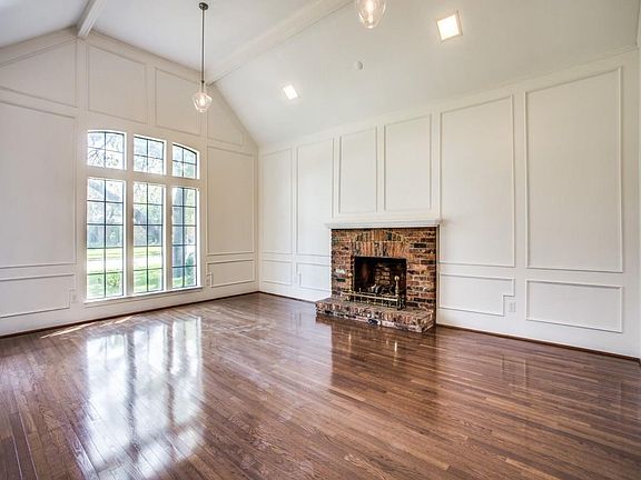 5th image of 224 High Brook Dr
