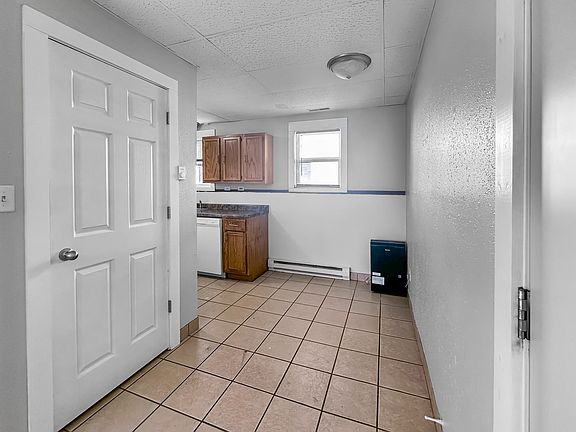 3rd image of 119 Cottonwood St #13