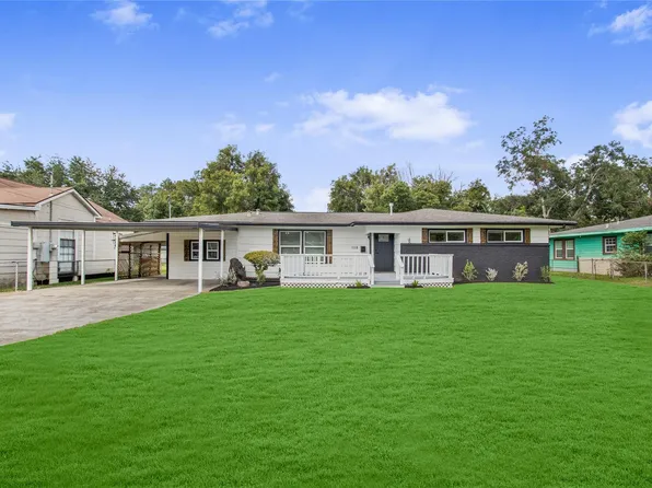1118 Lake Rd, La Marque, TX 77568
