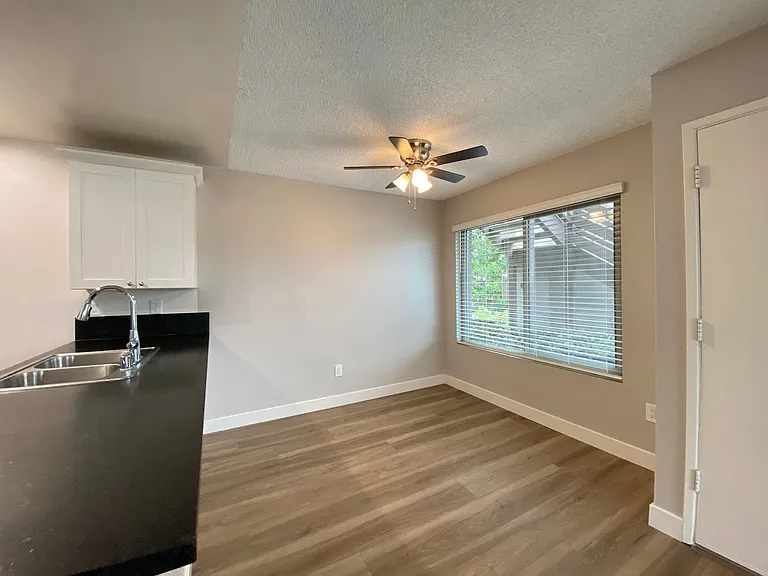 West Palm Apartments — Photo 6