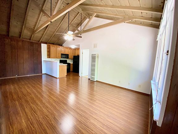 3rd image of 109 Citrus Ave #B
