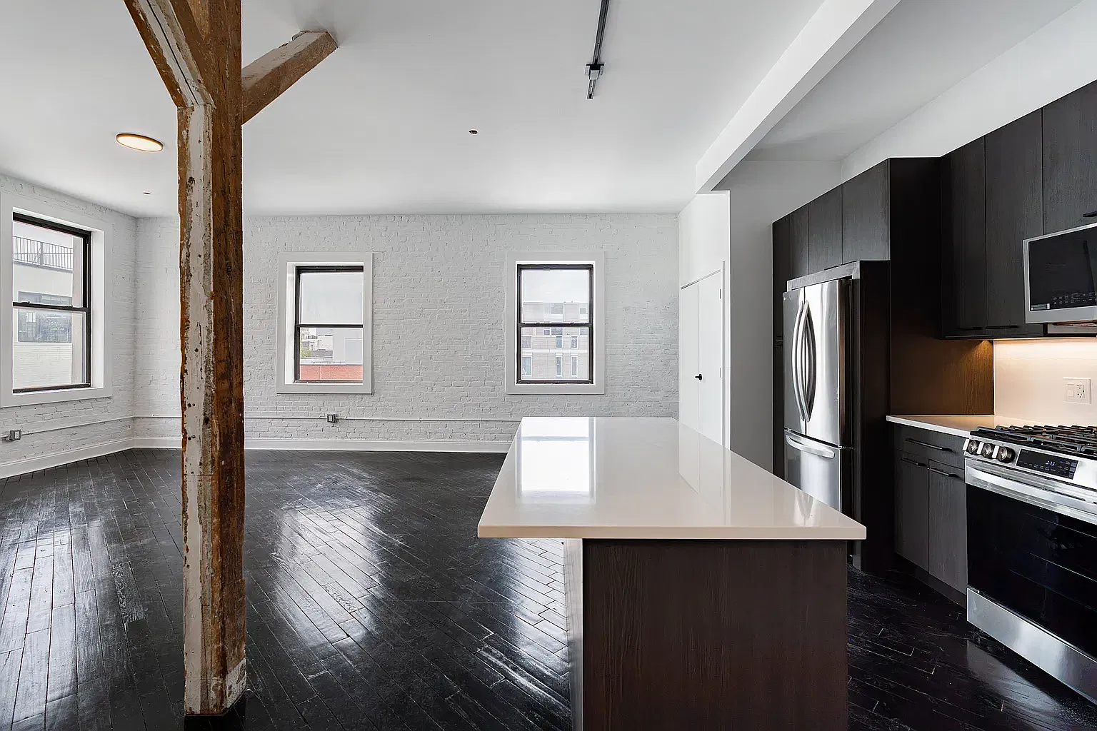 190 Berry Street — Photo 2