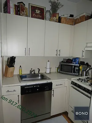 Rented by Bond New York | media 8