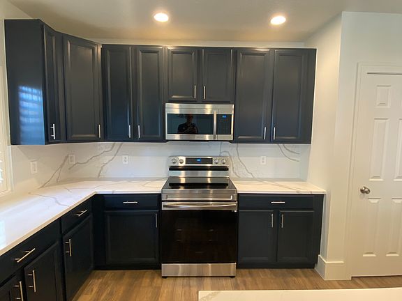 2nd image of 2856 Kemper Ave