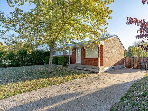 3rd image of 9603 Scarborough Ave