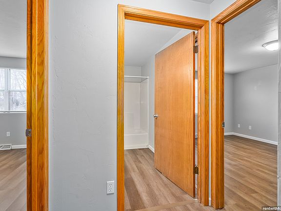 5th image of 3835 E River Dr