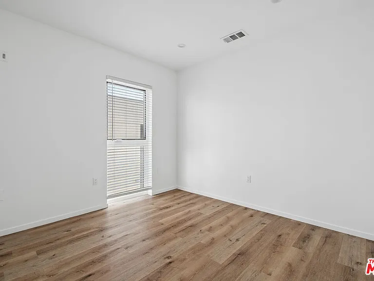 662 N Mariposa Ave #1/2 — Photo 15