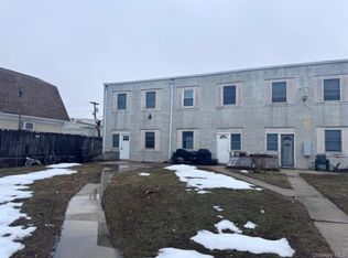 62 Jerusalem Ave, Hicksville, NY 11801