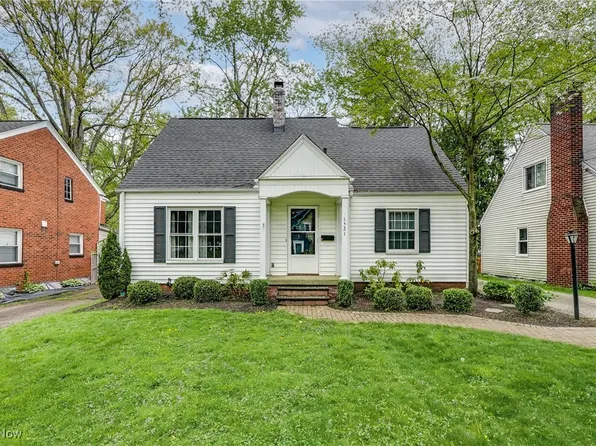 1521 Parkgate Ave, Akron, OH 44313