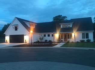 3024 Signature Ct, Medford, OR 97504