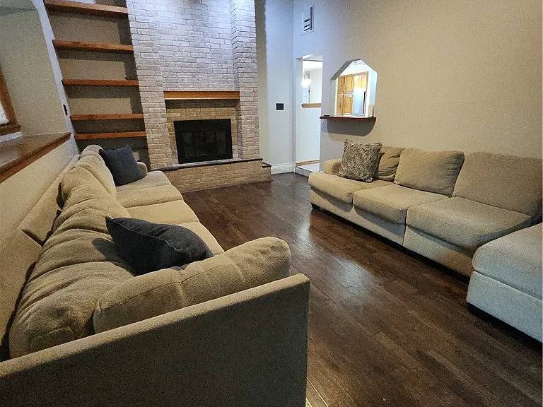 5221 Cromwell Dr — Photo 8