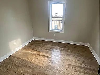 2nd image of 490 Rahway Ave #C5b