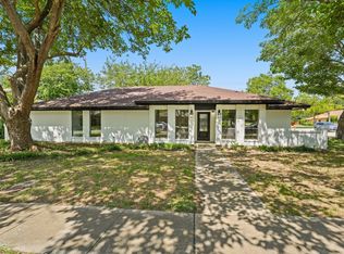 1900 Burning Tree Ln, Denton, TX 76209