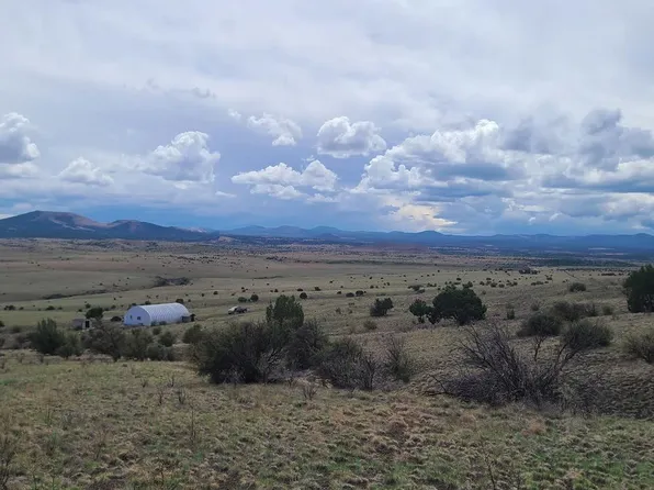 3 County Road N3365, Vernon, AZ 85940