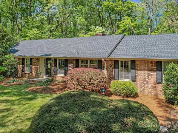2056 Lawrence Rd, Clover, SC 29710