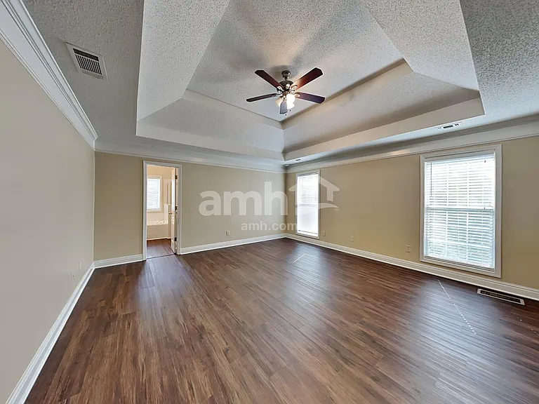 154 Acadian Dr — Photo 11