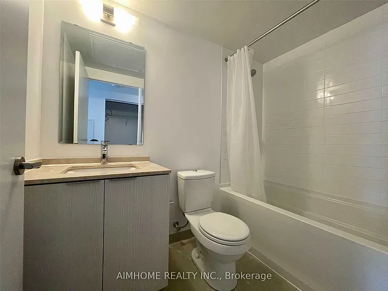 11 Wellesley St W #3310 — Photo 3