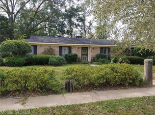 1379 Lucerne Dr, Mobile, AL 36608