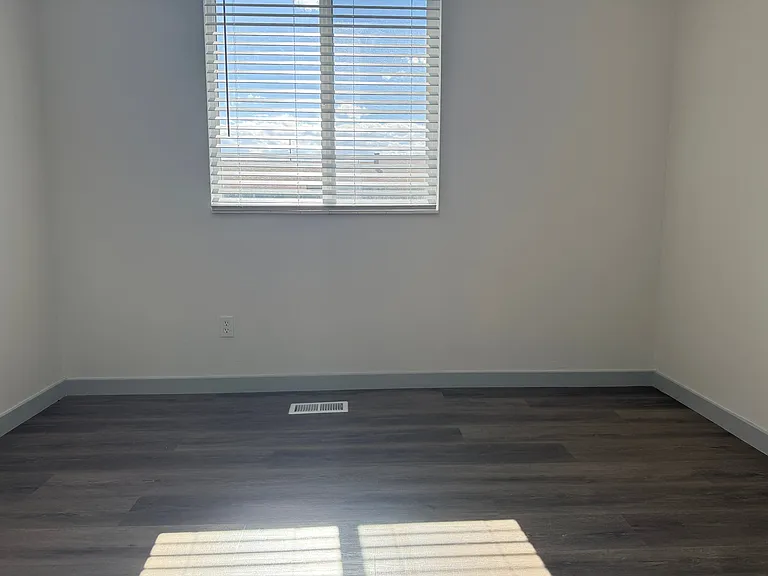 1381 S 1420 E — Photo 17