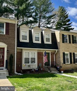 7917 Treeside Ct, Springfield, VA, 22152