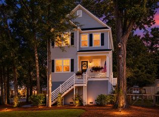 1319 Lucinda St, Mount Pleasant, SC 29466