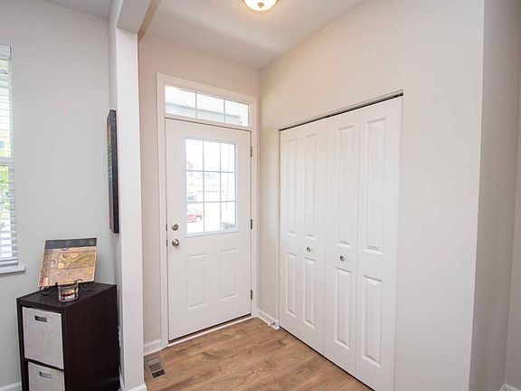 4th image of 4421 123rd Cir NE
