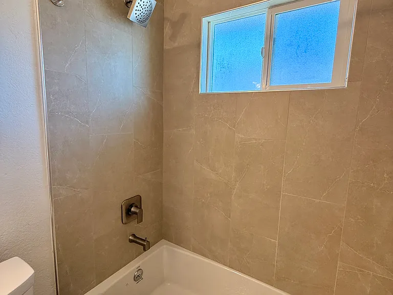 1265 Bouret Dr #4 — Photo 31