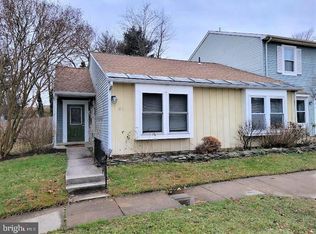 107 Roberts Ln, Marlton, NJ 08053