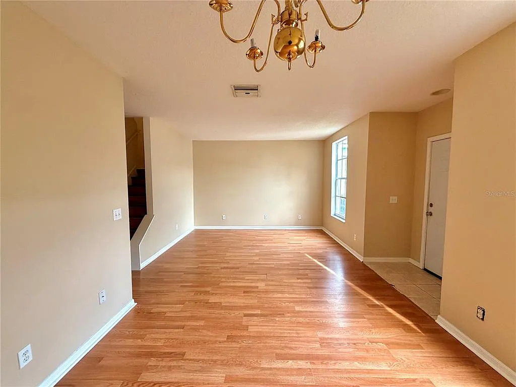 3 bed, 2.5 bath, 1460 sqft, $2,250 — Photo 3