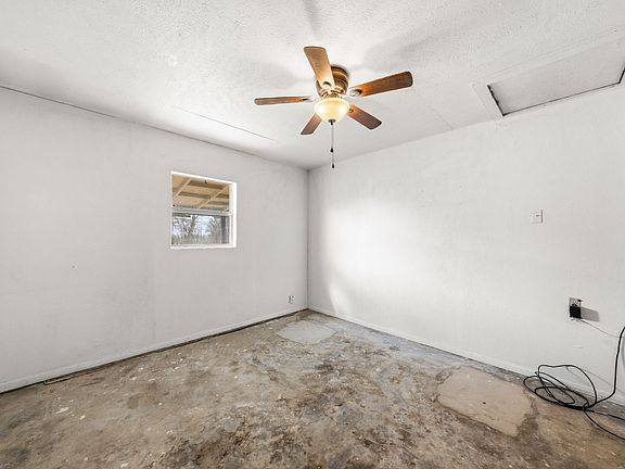 4th image of 146 Boyce Second St