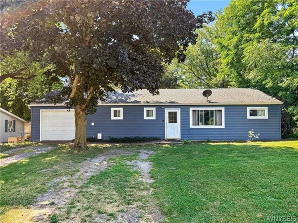 5282 Old Telephone Rd, East Bethany, NY 14054
