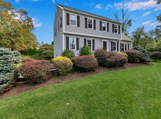 22 Burban Dr, Branford, CT 06405